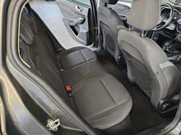 Ford Focus - 8