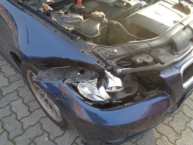 BMW 318 2011 — photo 8