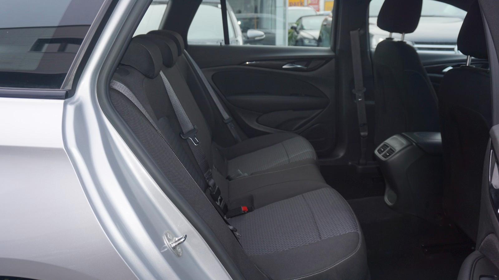 Opel Insignia B Sports Tourer Elegance*LED*ACC*PDC!!!