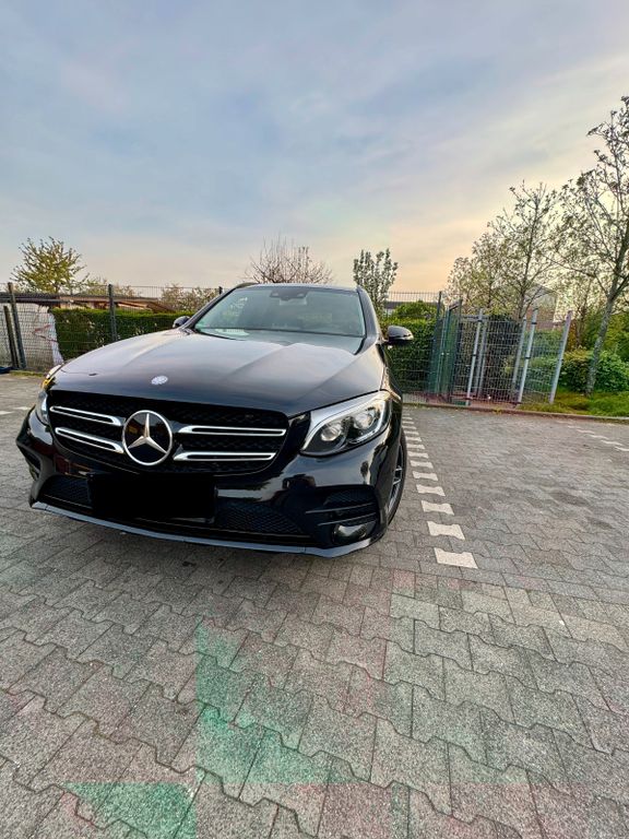Image of Mercedes-Benz GLC 250