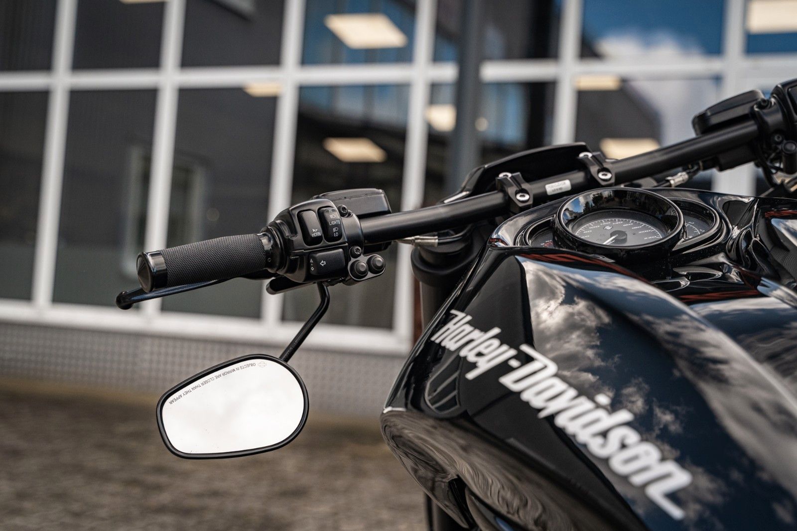 Fahrzeugabbildung Harley-Davidson VRSCDX Night Rod Special AIRRIDE 280 BadBoyCusto