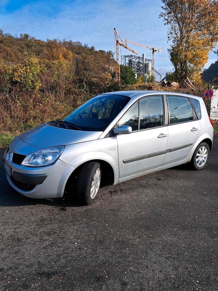 Renault Scenic 2006 — rear view