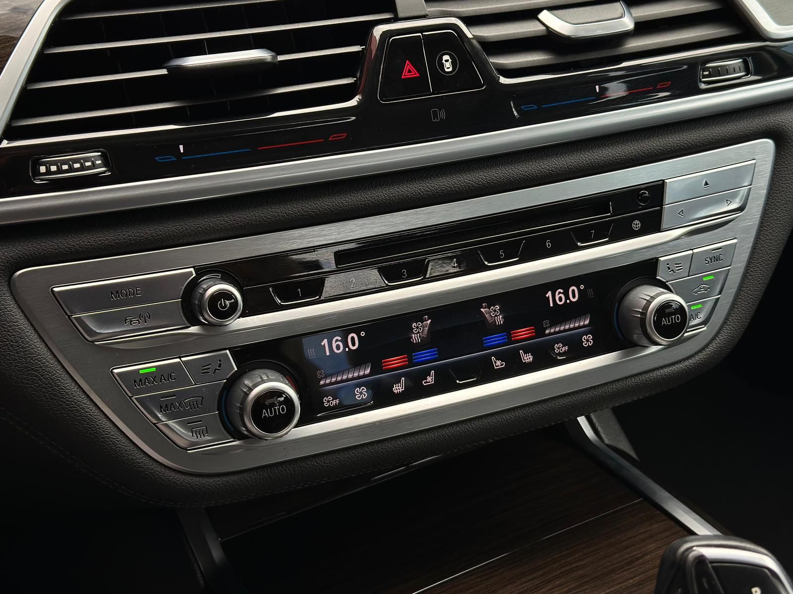 BMW 740d xDrive LASER#NACHT#LUFT#HUD#ACC#LH#CAM#NAVI - Image 14