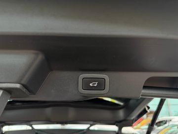 Land-Rover Range Rover Sport - 10