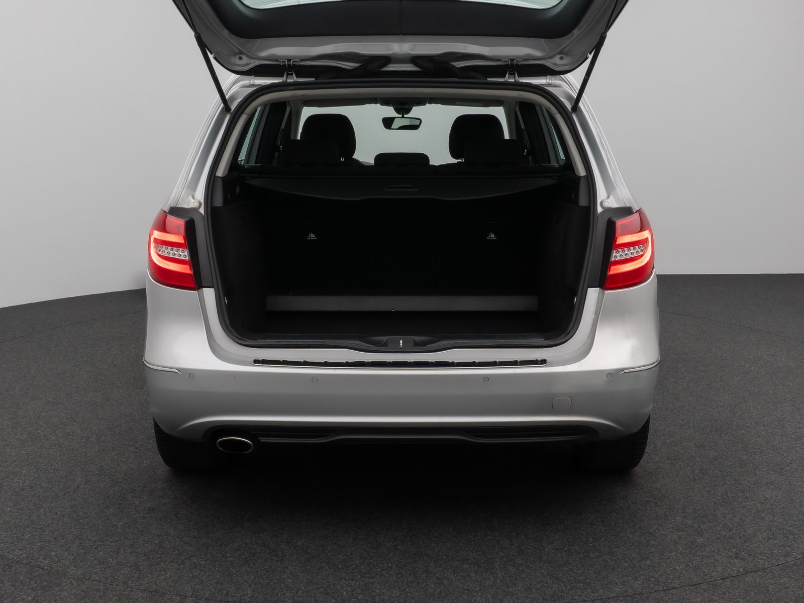 Fahrzeugabbildung Mercedes-Benz B 180 CDI Navi Sitzhzg Bi-Xenon PDC Klimaautomat