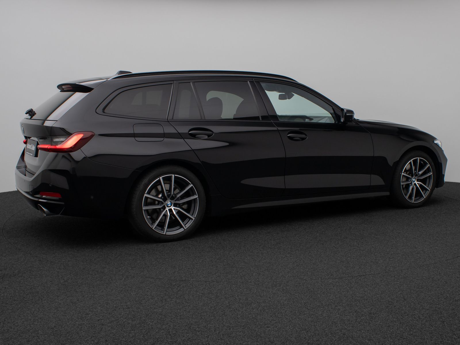 Fahrzeugabbildung BMW 330i Komfort 360°HUD DAB HiFi Sport Memory18Zoll