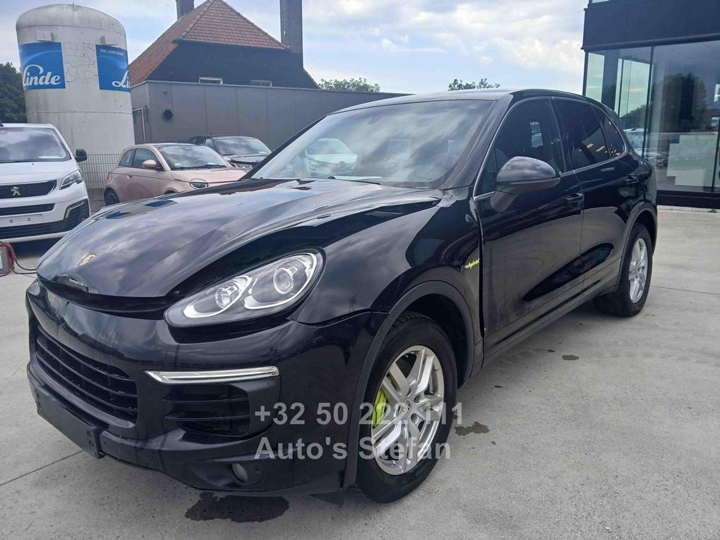 Porsche Cayenne S E-Hybrid