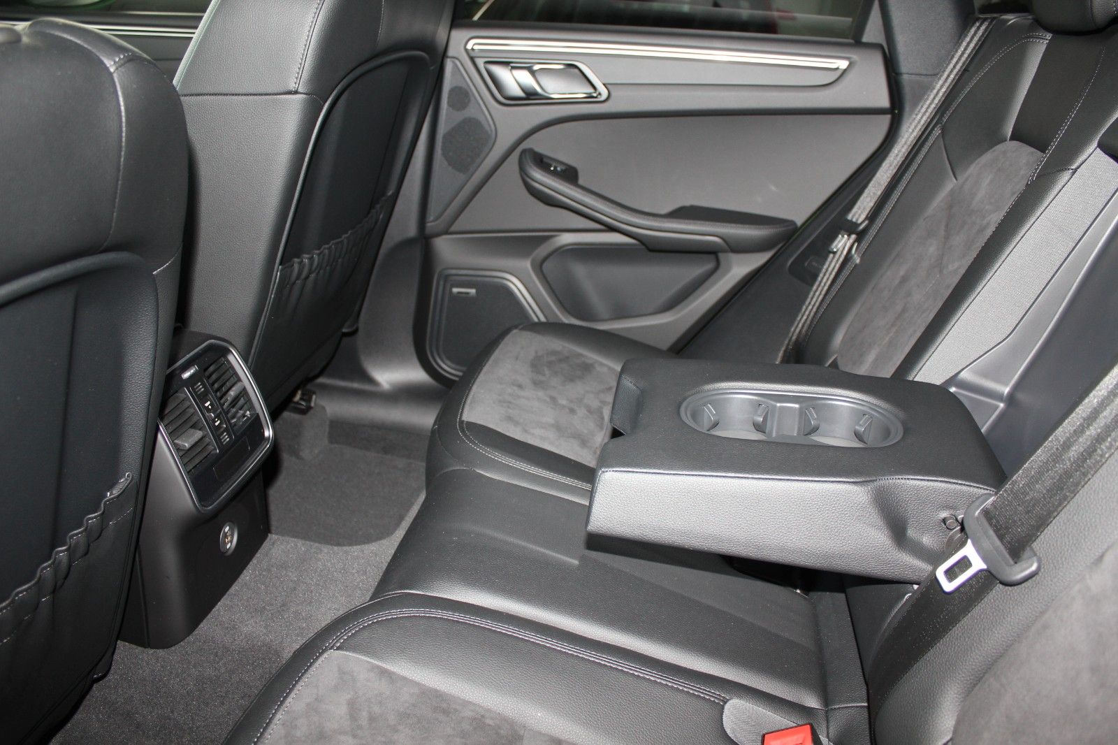 Porsche Macan Panorama RCam BOSE Alcantara Memory foto 18