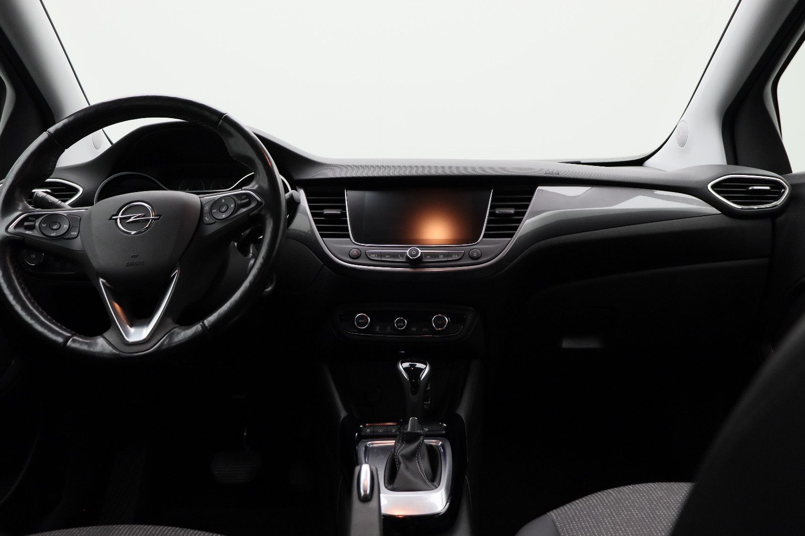 Fahrzeugabbildung Opel Crossland 1.2 (X) Elegance