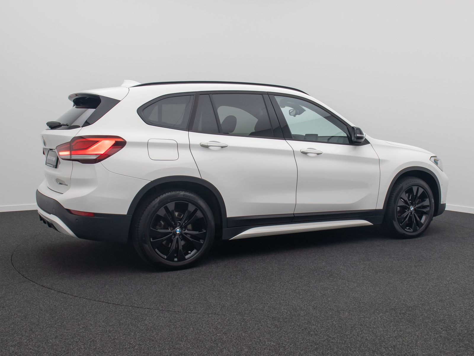 Fahrzeugabbildung BMW X1 xD25e Sport Line Kamera Alarm NaviPlus 18Zoll