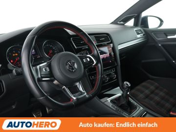 Volkswagen Golf - 11
