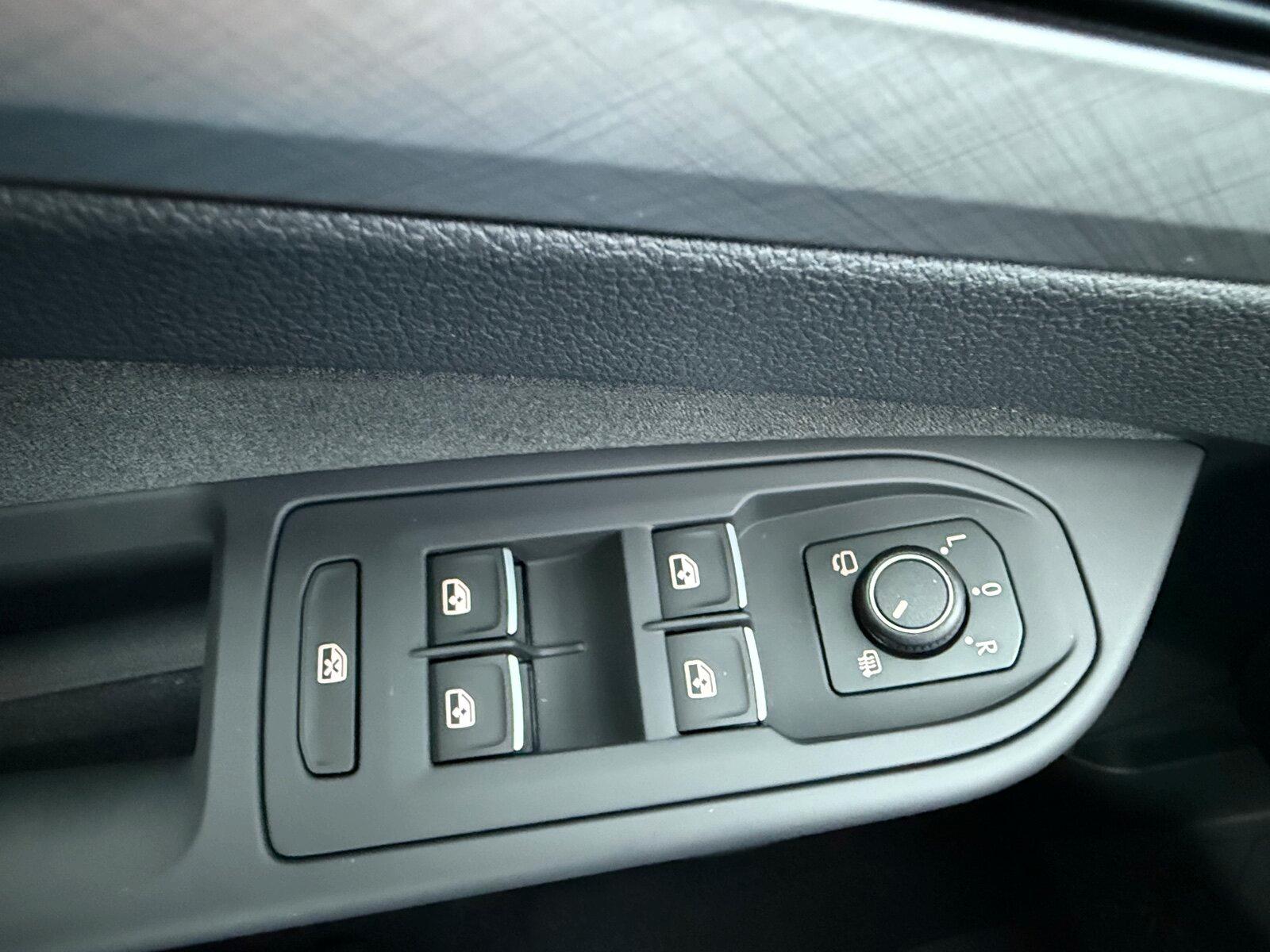 Volkswagen Golf VIII 1.5 TSI LED DAB ACC PDC/Kamera beh.Len, миниатюра 21