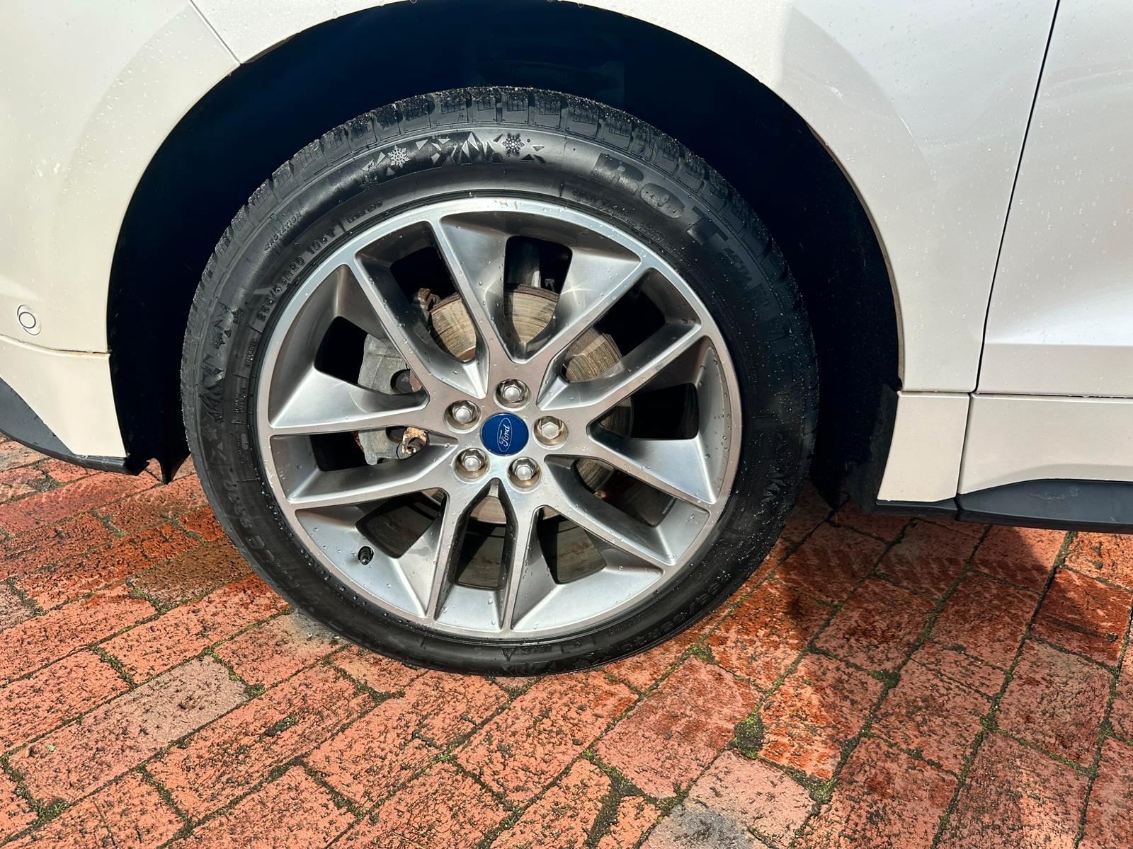 Ford Edge Sport 4x4 4xSZH PANO ACC Sitzklima KAM SPUR