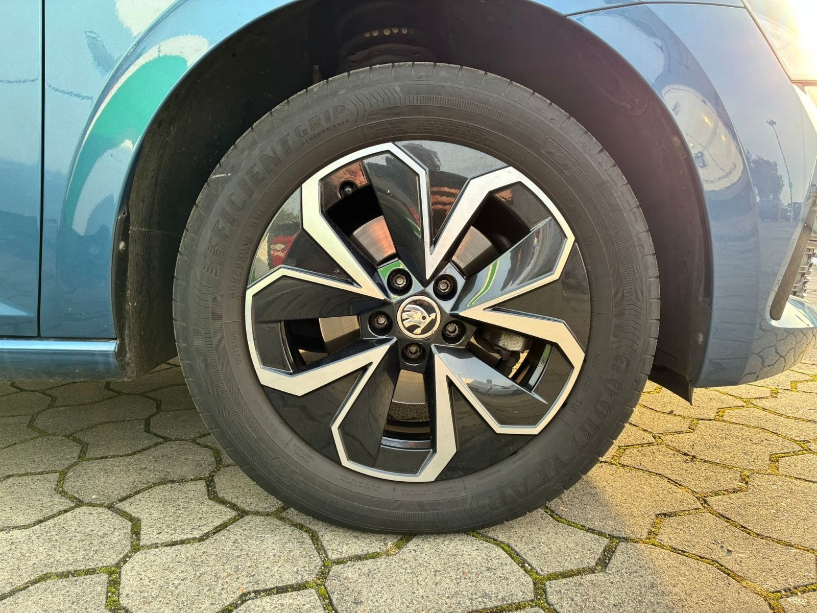 Fahrzeugabbildung SKODA Scala 110PS 6-Gang*LED*PDC*SmartLink