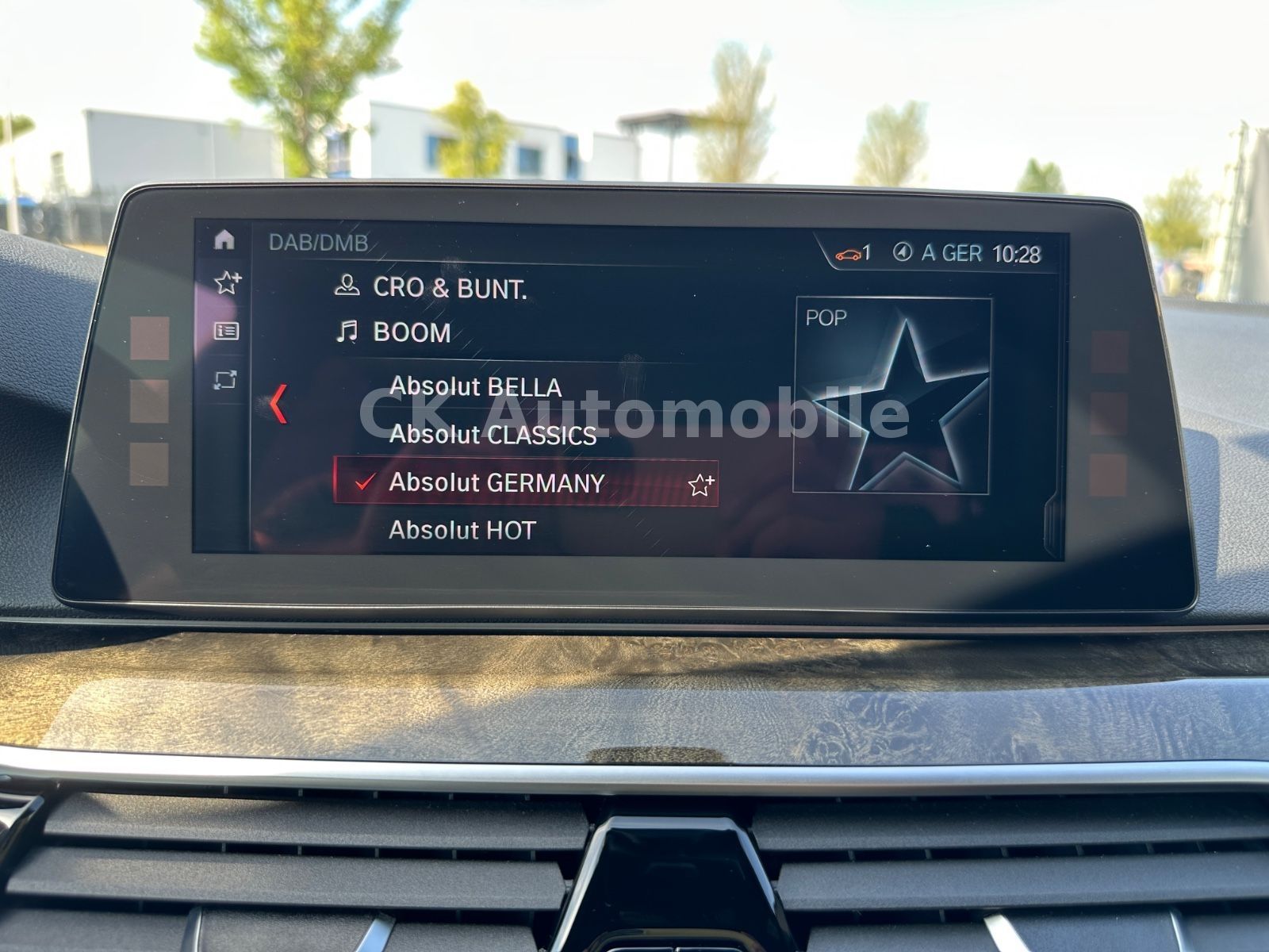 Fahrzeugabbildung BMW 520d xDrive Lim. M-Sport/Navi/Head-Up/LED