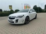 Opel Insignia Sports Tourer OPC 2.8 V6 Turbo 4x4   - Opel Insignia: V6 Turbo