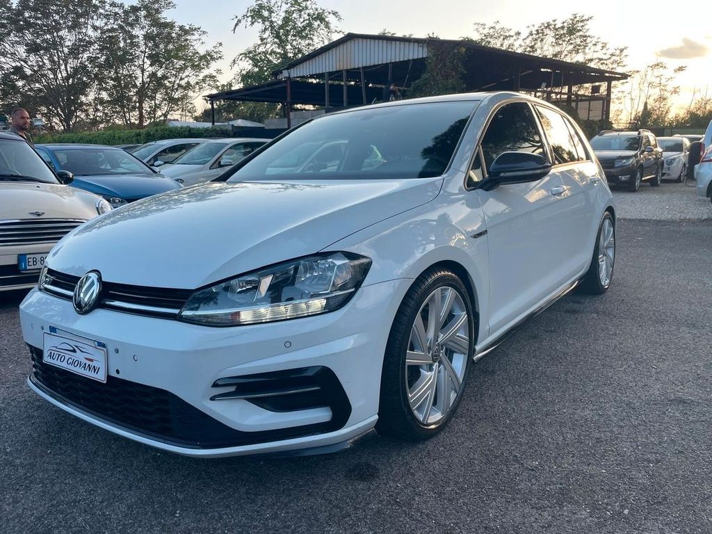 Image of Volkswagen Golf