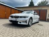 BMW 320 Baureihe 3 Lim. 320 d Luxury Line