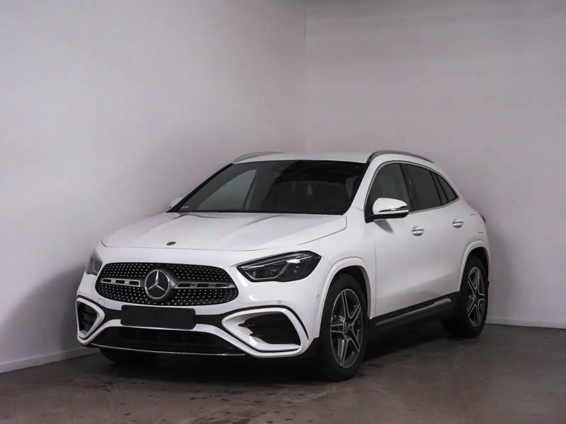 Mercedes-Benz GLA 200 AMG AHK+Multibeam+Distr+Totw+Ambi+Keyles