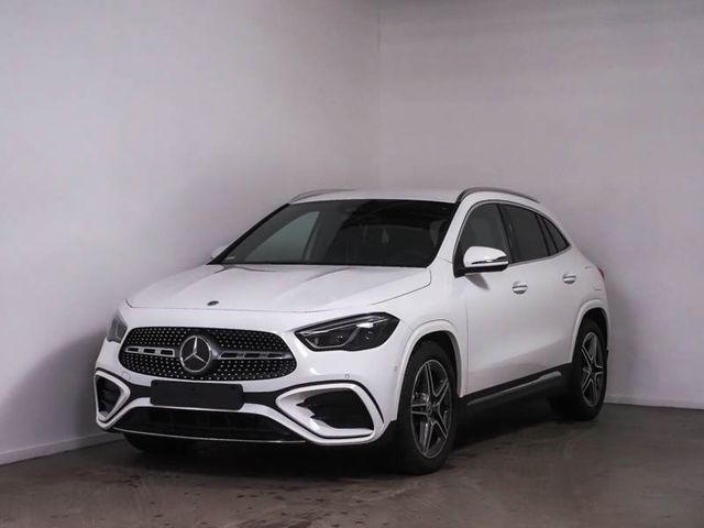 MERCEDES-BENZ GLA 200 AMG AHK+Multibeam+Distr+Totw+Ambi+Keyles