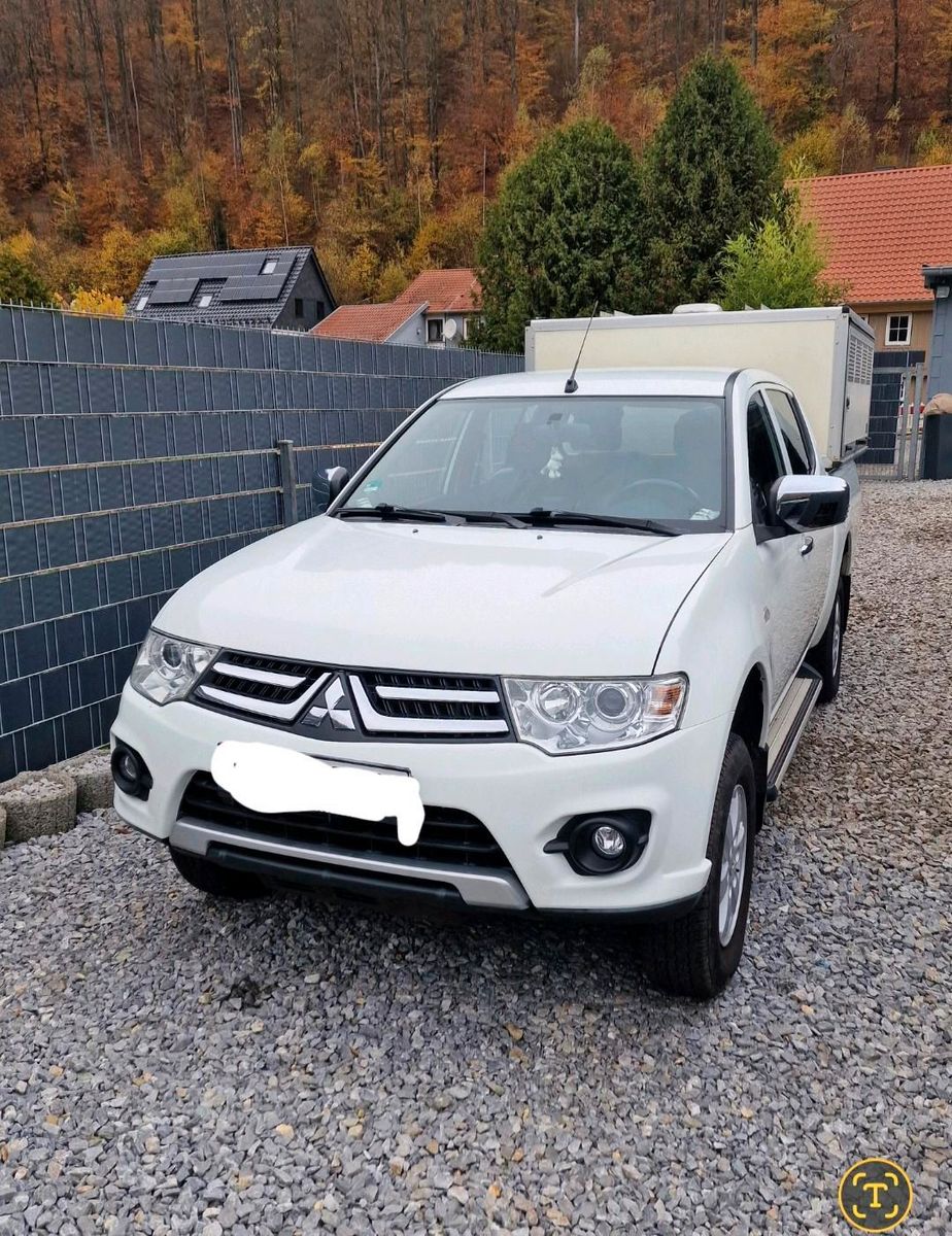 MITSUBISHI Pick-up