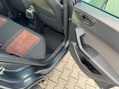 Fahrzeugabbildung Seat Ateca Xcellence 4Drive Navi LED AHK 1. Hand