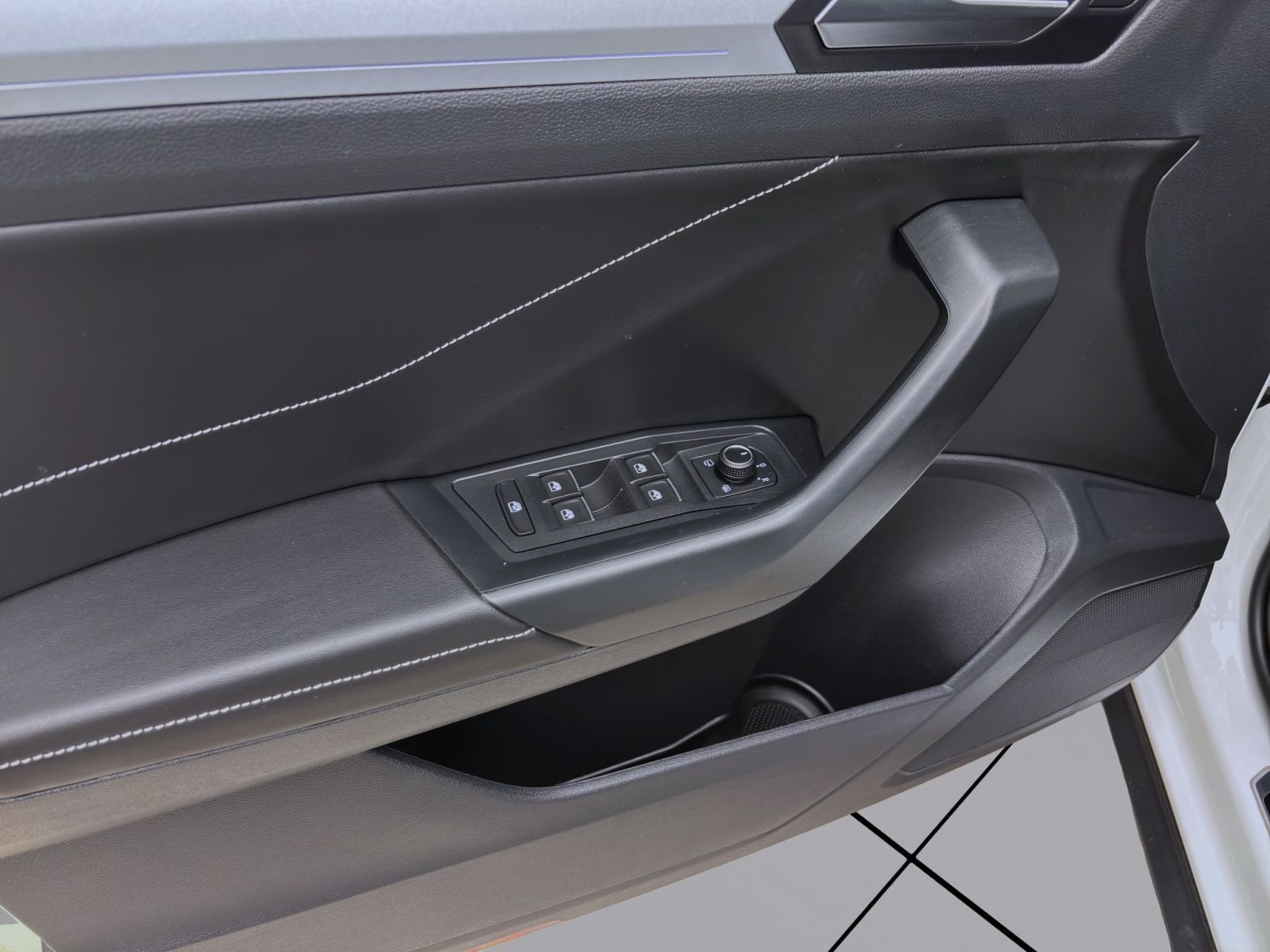 Volkswagen T-Roc - Bild 11