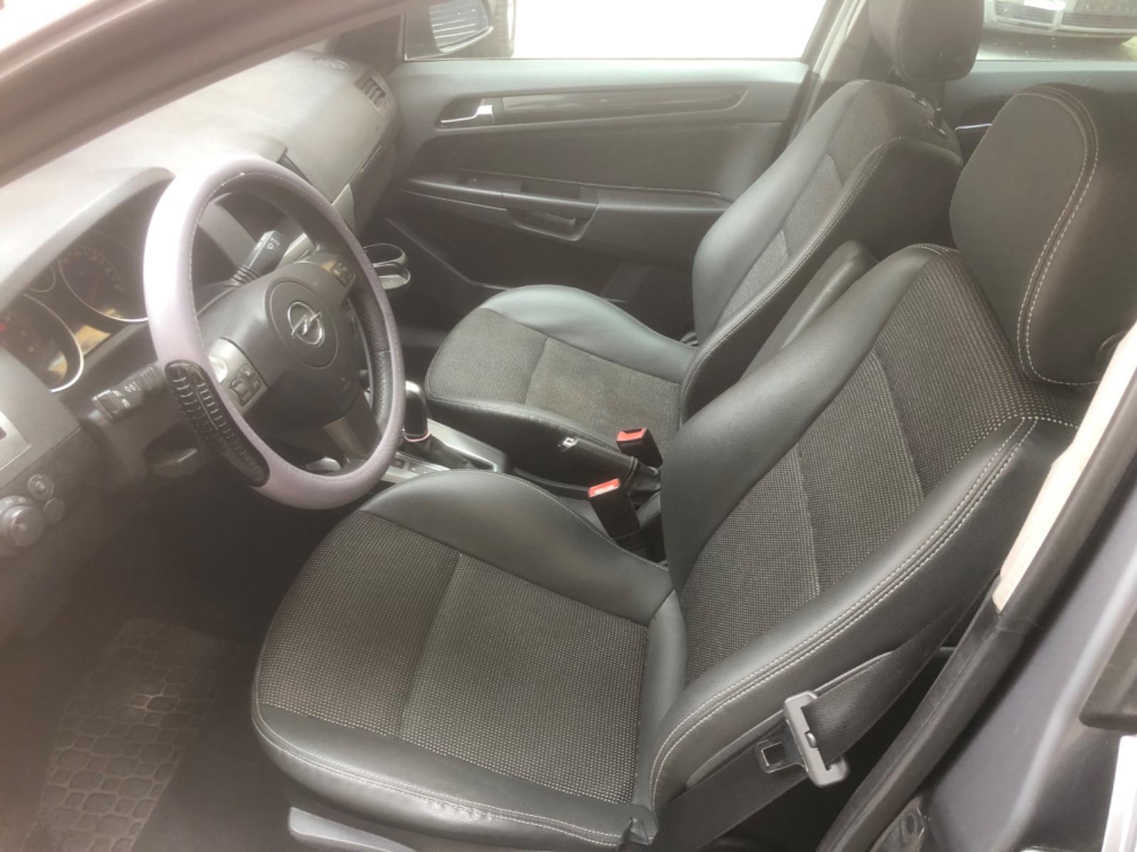 Opel Astra 2005 — photo 8