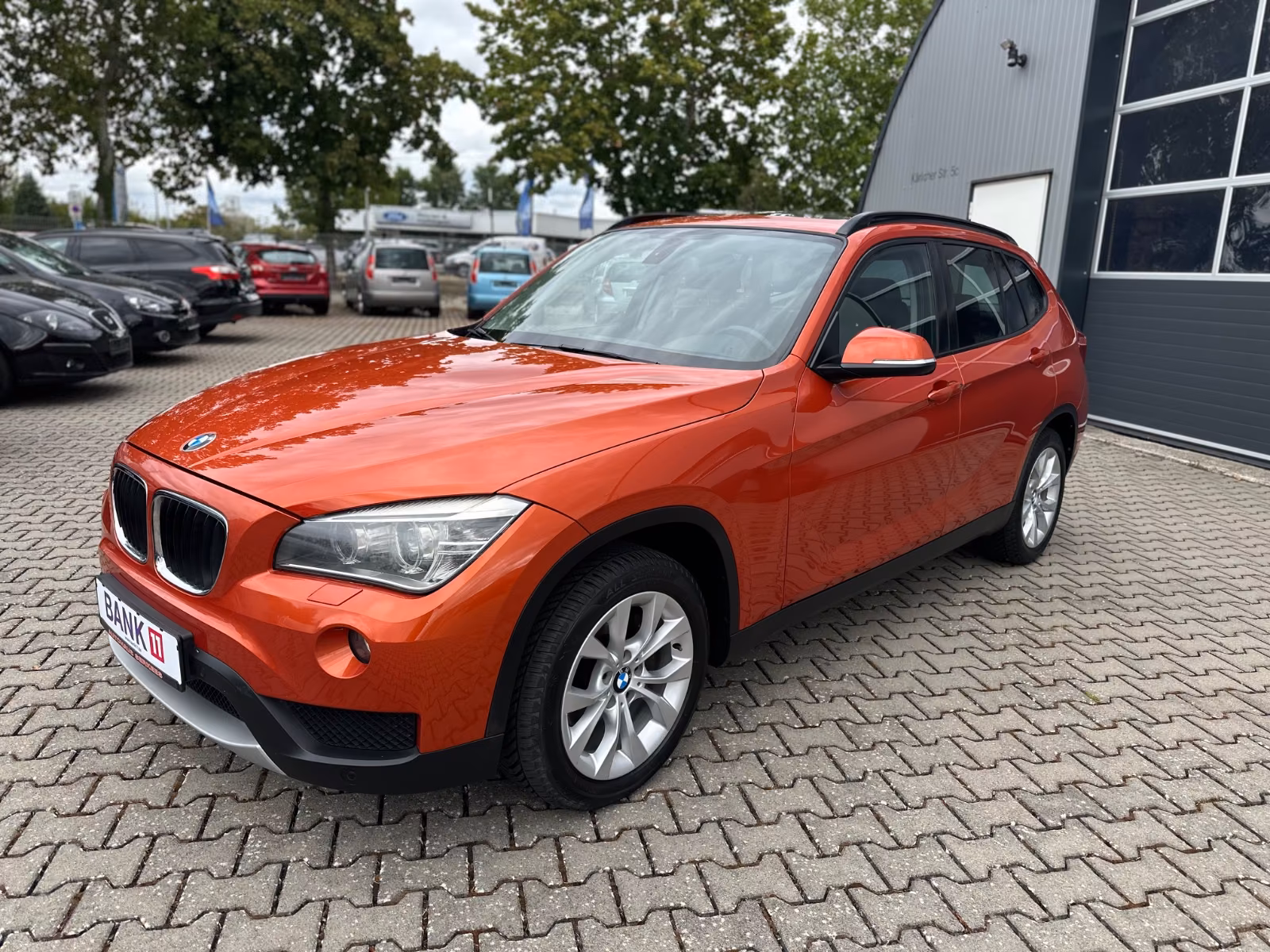 BMW X1 sDrive 18 d XENON AUTOMATIK AHK PDC SHZ