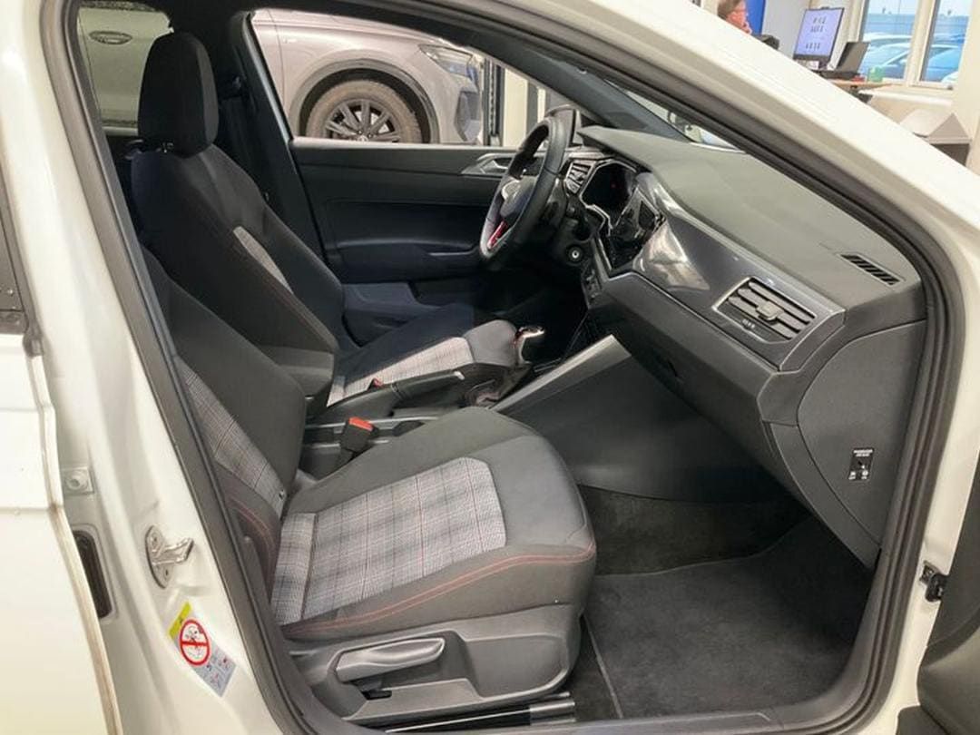 Volkswagen Polo GTI 2.0 TSI DSG Matrix Travel Side Assist S foto 5