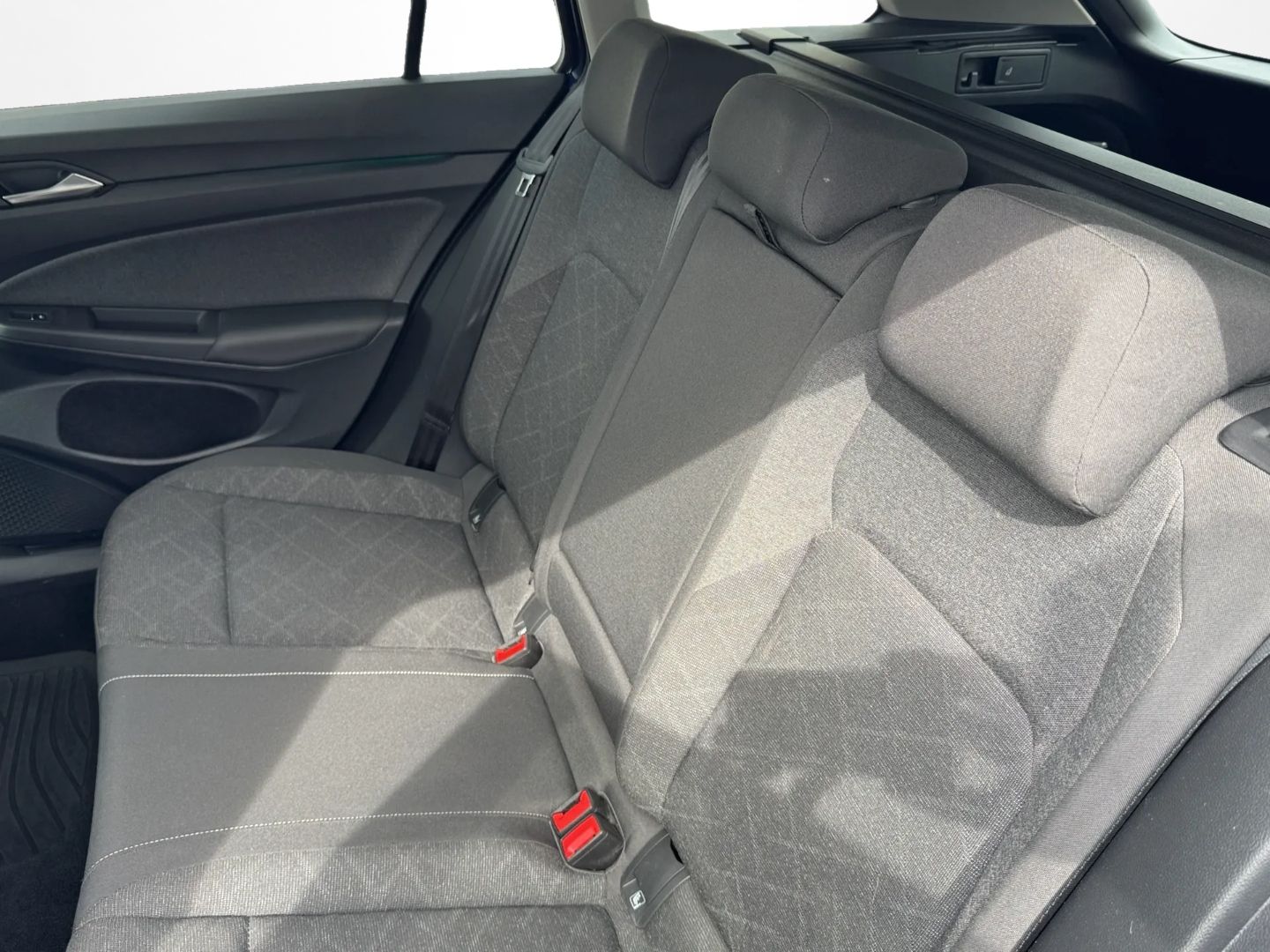 Golf VIII Variant 1.5 TSI *AHK*PANO*STDHZG*