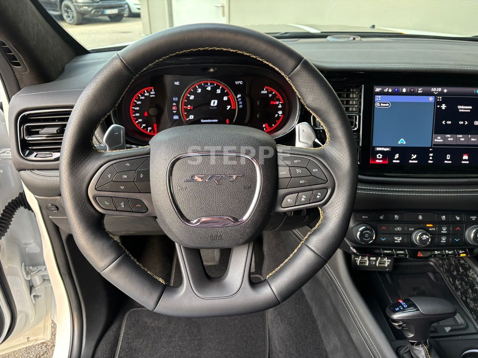 Dodge Durango SRT AWD 6,4 V8  AlcHEMY 6 Sitzer