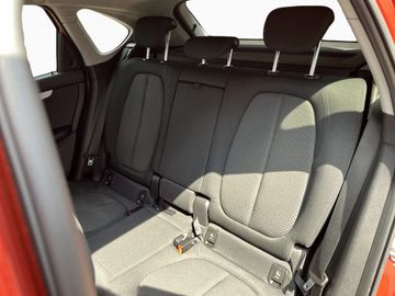 BMW 218 - 12