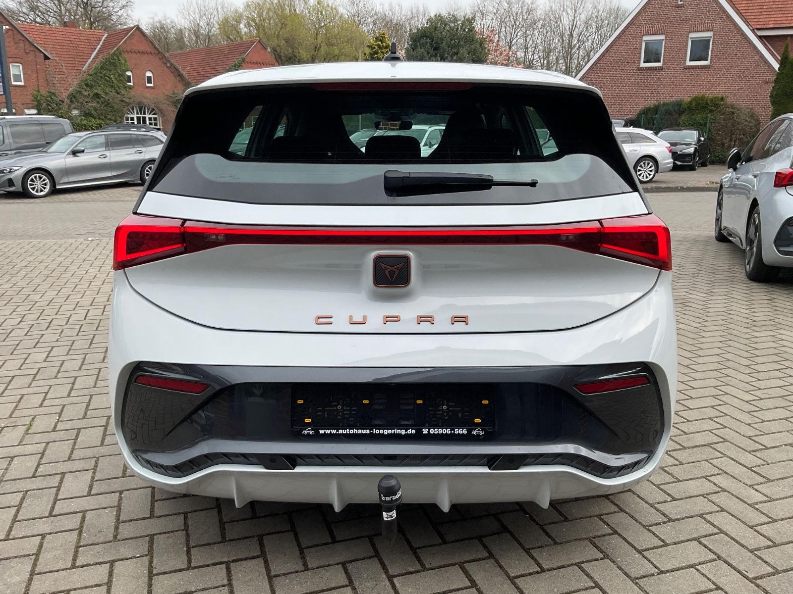 Fahrzeugabbildung CUPRA Born 58 kWh 150 kW,Kamera,Navi,Sitzheizung,AHK