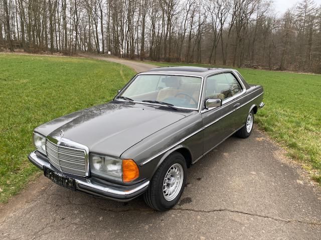 Mercedes-Benz CE 230