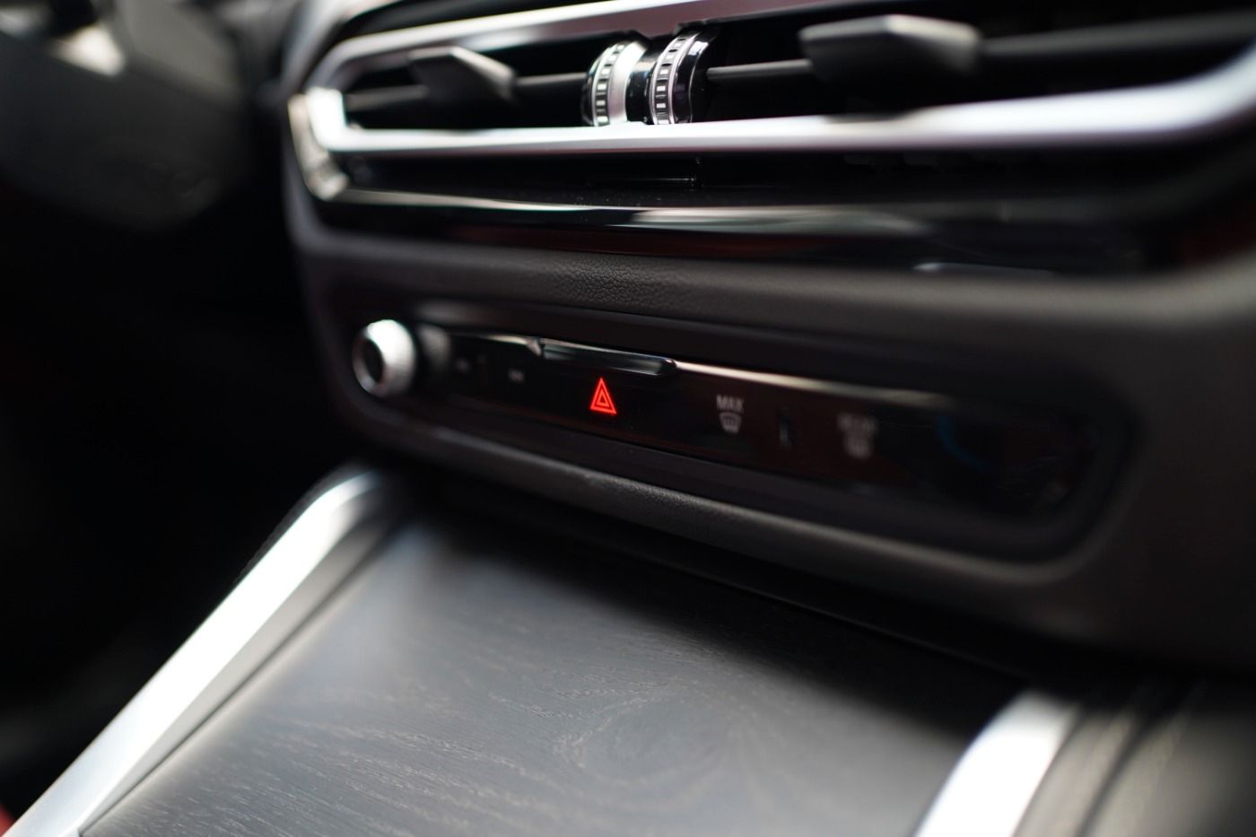 Fahrzeugabbildung BMW i4 eDrive40 GC M-Sport +ParkingAssistent+Komfort