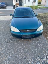 Ford Mondeo 2.0  - Ford Mondeo aus 2002: 2.0
