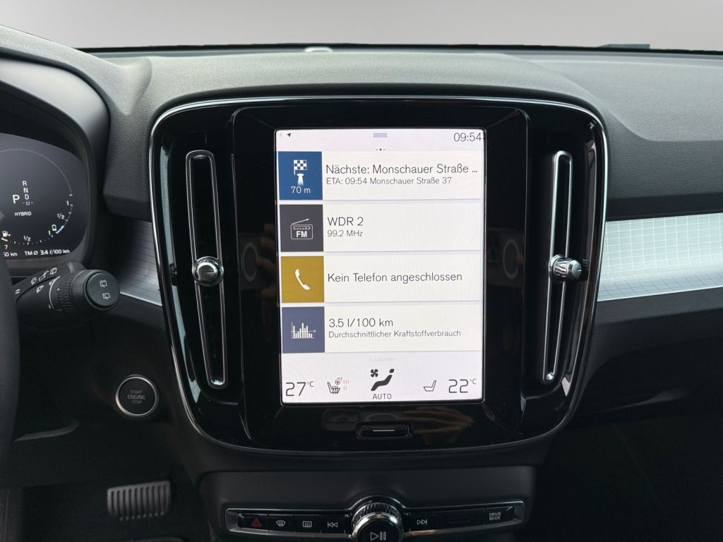 VOLVO XC40 T4 Recharge DKG Core, AHK, Winter-P. VOLVO XC40 T4 Recharge DKG Core, AHK, Winter-P.