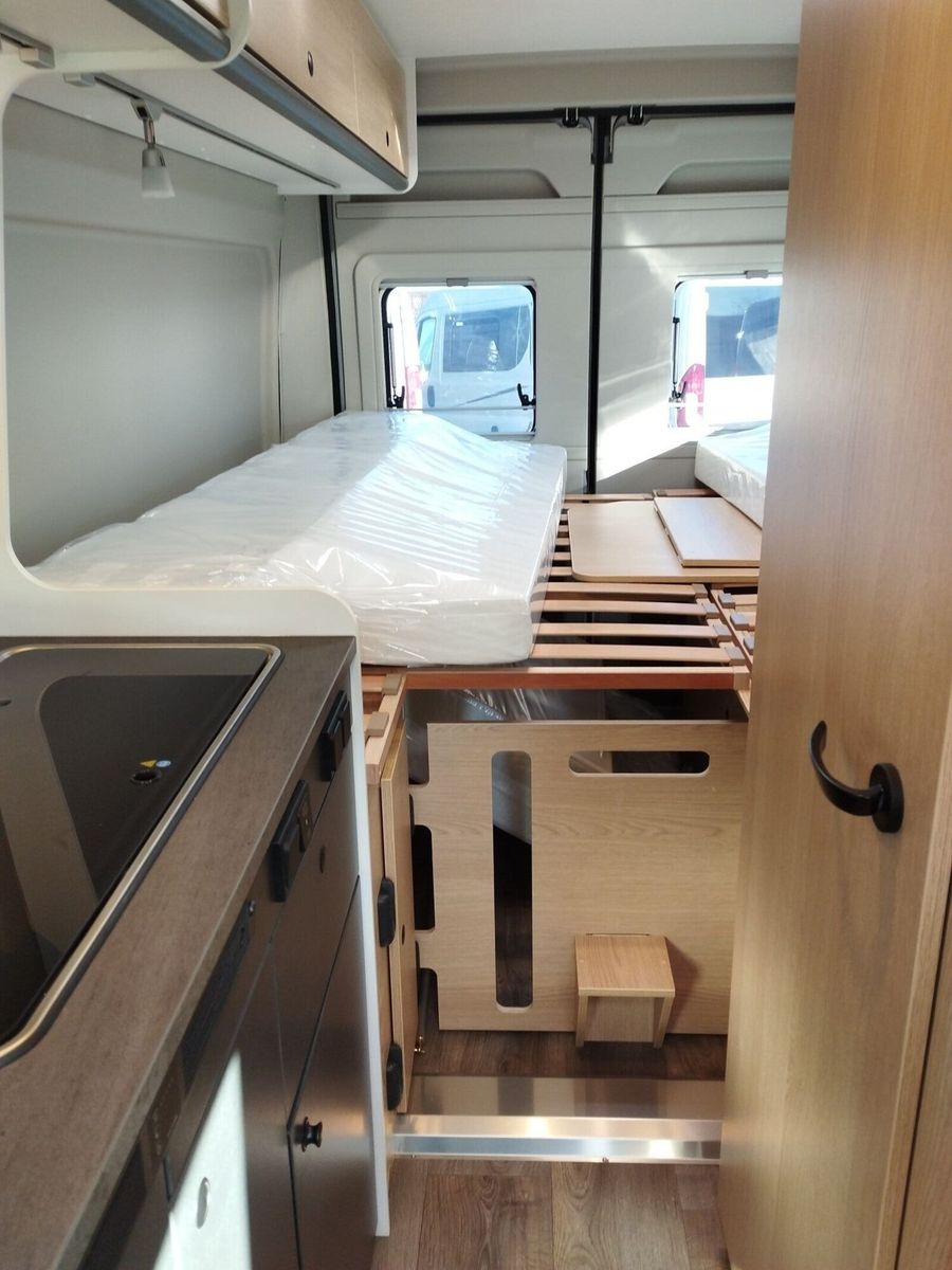 Fahrzeugabbildung Sunlight Adventure Cliff 640 Automatik, Dörr Edition, LTE