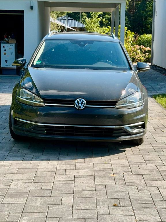 Image of Volkswagen Golf