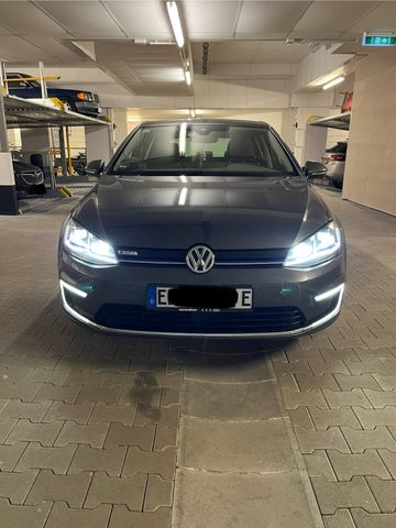 Volkswagen Golf e-Golf e-Golf