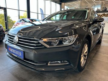 MYAUTOCENTER – Gebraucht- und Jahreswagen mit Werkstattservice in Pfaffenhofen Volkswagen Passat Variant Comfortline *4Motion*Kamera*AHK*