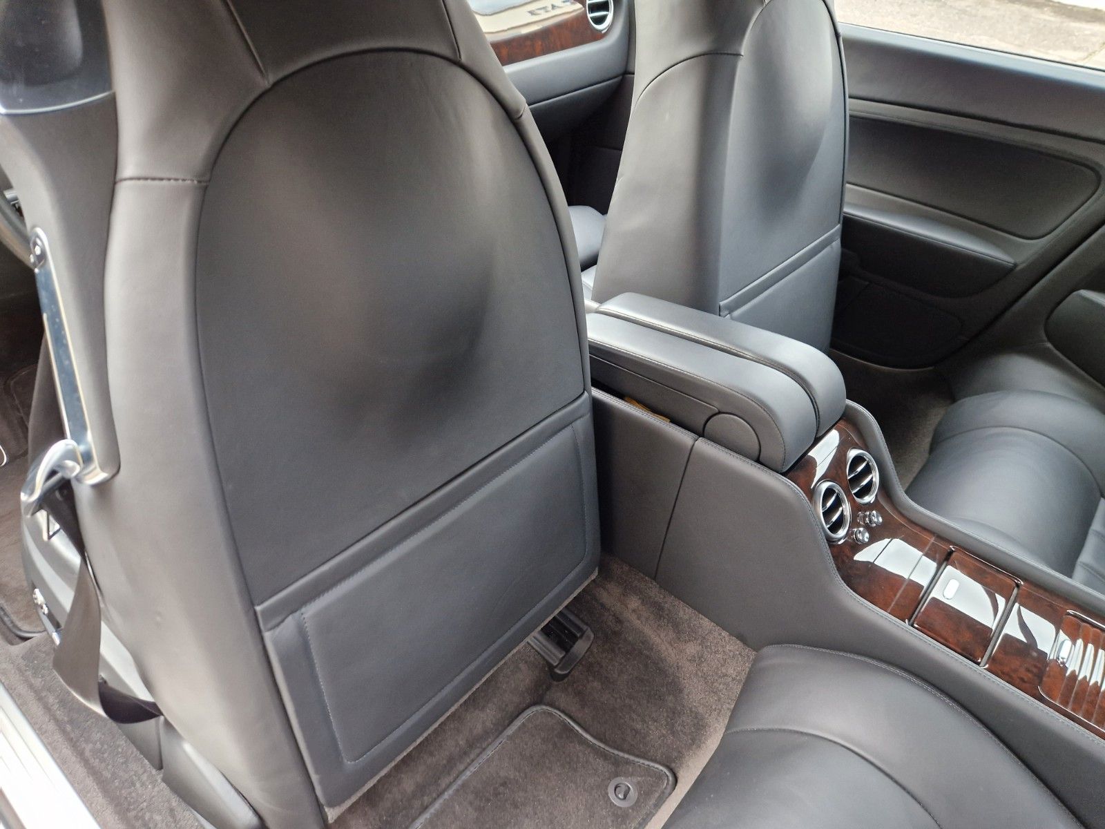 Fahrzeugabbildung Bentley Continental GT*Dt. Auto*Scheckheft*Massage*TOP