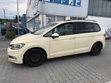 Volkswagen Touran 2.0 TDI SCR DSG Highline TAXI/7-SITZER - VW Touran Gebrauchtwagen in Bielefeld