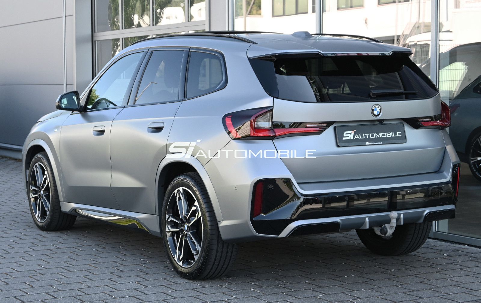 Fahrzeugabbildung BMW X1 xDr23d M SPORT °ACC°AHK°HUD°HK°MEMO°PANO°360°