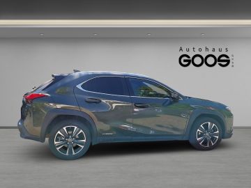 Lexus UX - 6