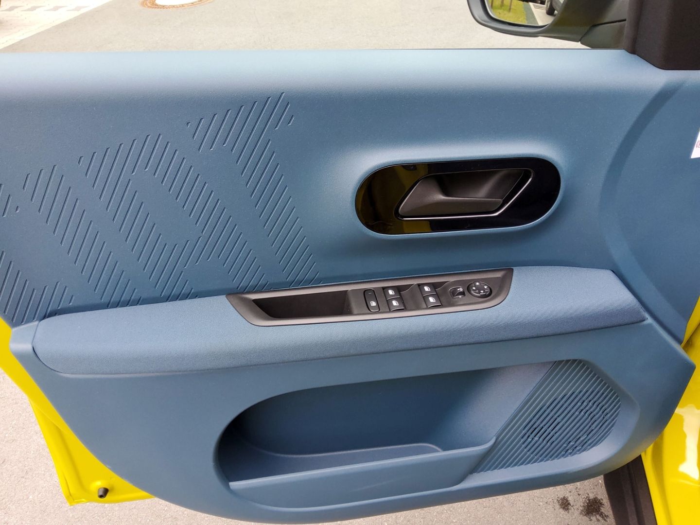 Fahrzeugabbildung Fiat Grande Panda 83 kW La Prima Elektro Sondereditio