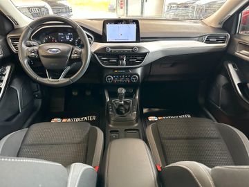 MYAUTOCENTER – Gebraucht- und Jahreswagen mit Werkstattservice in Pfaffenhofen Ford Focus Lim. *Pano*Kamera*AHK*LED*