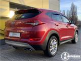 Hyundai Tucson 1.6 Advantage 4WD PDC SHZ KAMERA NAVI - rote Hyundai TUCSON