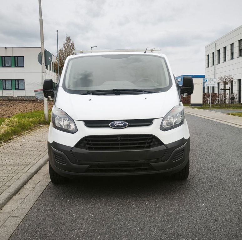 Image of Ford Transit Custom